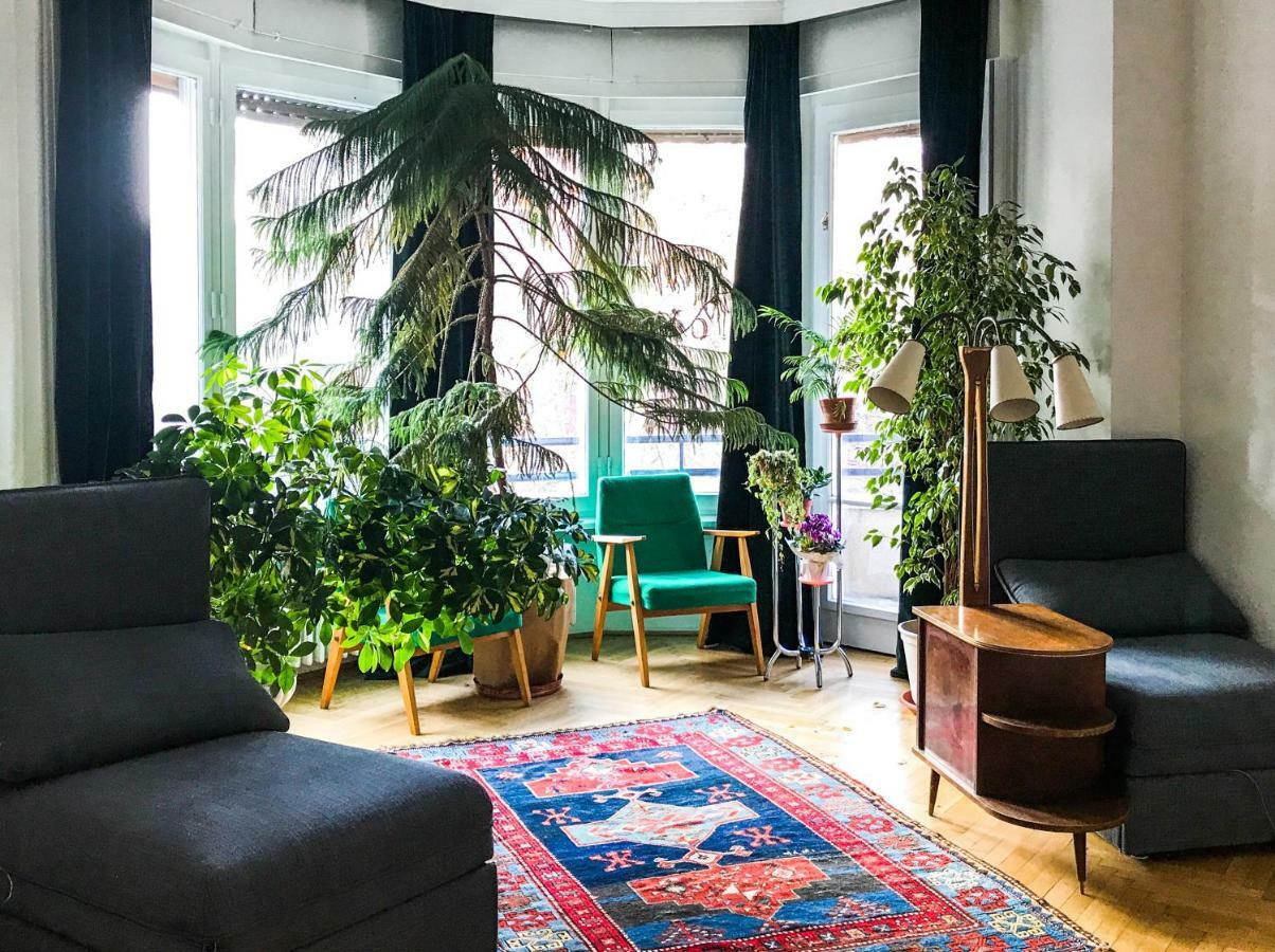 Spacious Bauhaus Icon Flat With Fitness Room In Central Buda, Close To The River And Margaret Island Budapest Exterior photo