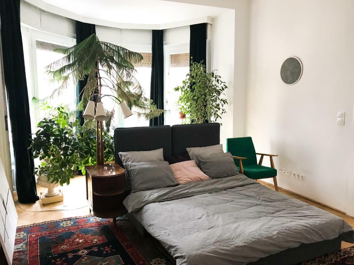 Spacious Bauhaus Icon Flat With Fitness Room In Central Buda, Close To The River And Margaret Island Budapest Exterior photo